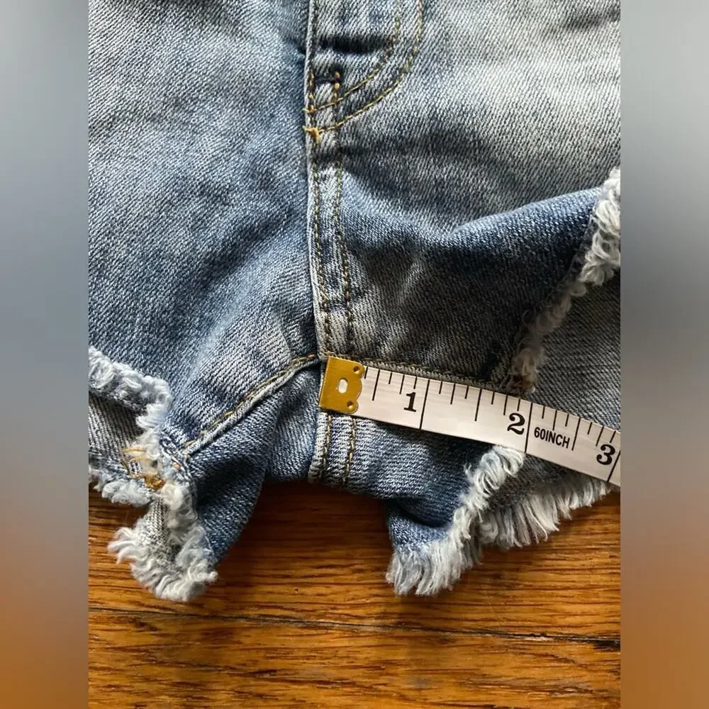 ARITZIA: Talula Distressed Cut-Off Denim Shorts sz 27